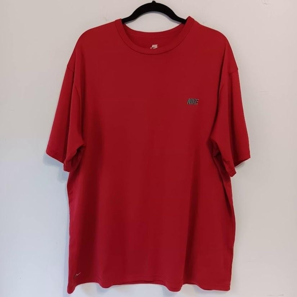 Nike Training Shirt Mens Extra Large‎ Red Athletic Performance Sportswear Tee